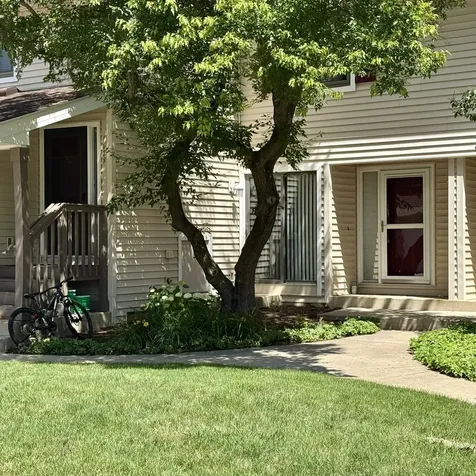 1036 North Pine Tree Circle Buffalo Grove IL 60089