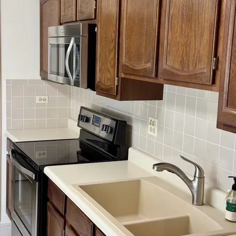 1036 North Pine Tree Circle Buffalo Grove IL 60089