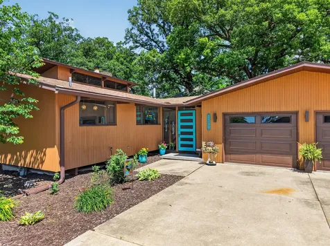 2390 Circle Drive Ottawa IL 61350
