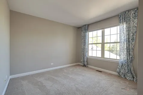 2460 Violet Street Glenview IL 60026