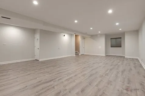 2460 Violet Street Glenview IL 60026