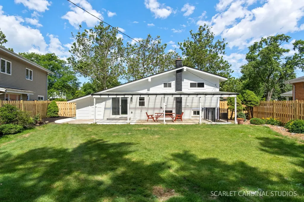 237 Terry Lane Villa Park IL 60181