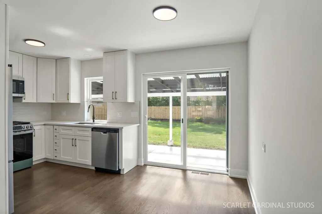 237 Terry Lane Villa Park IL 60181