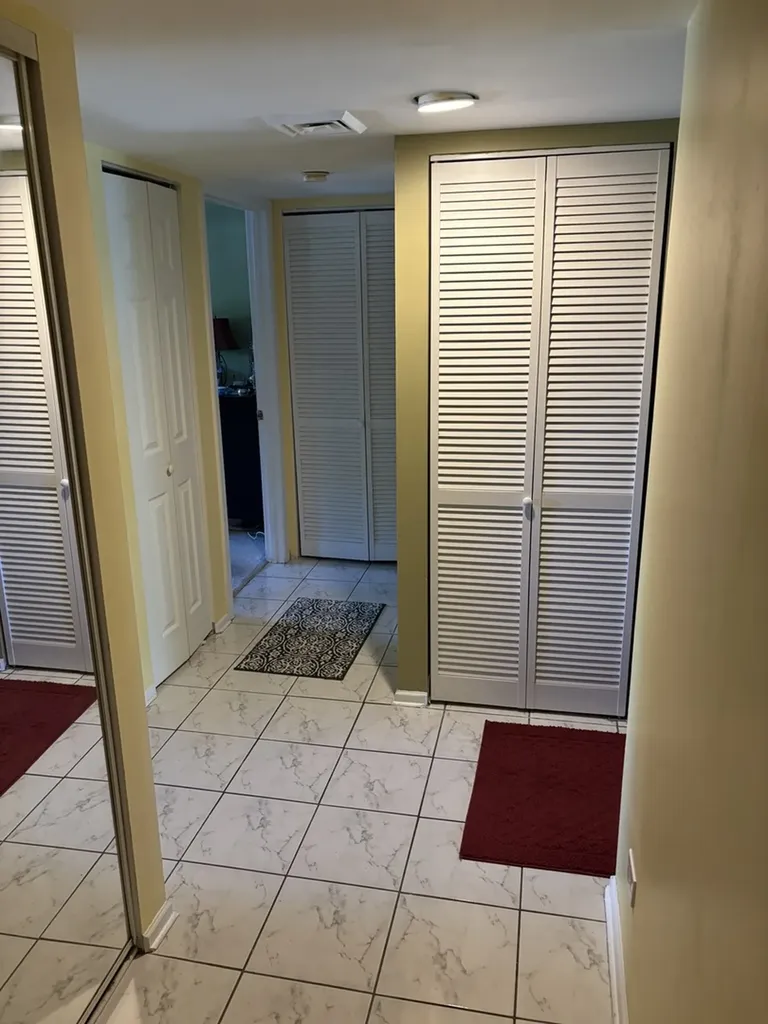 41 East Janata Boulevard Lombard IL 60148