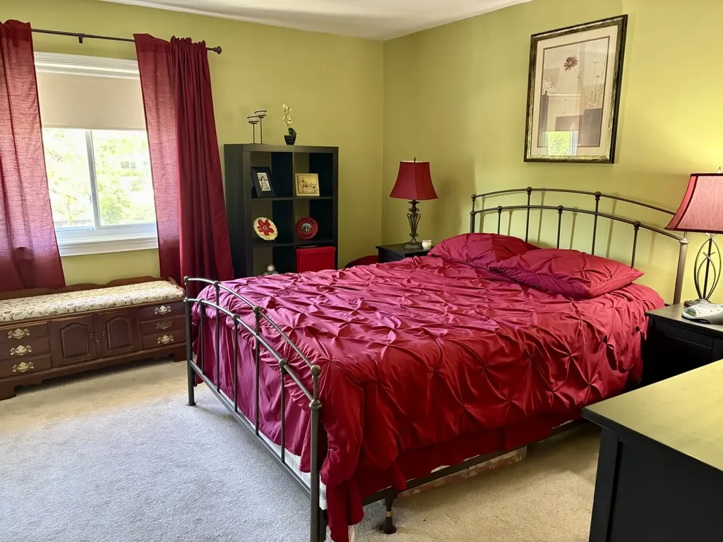 41 East Janata Boulevard Lombard IL 60148