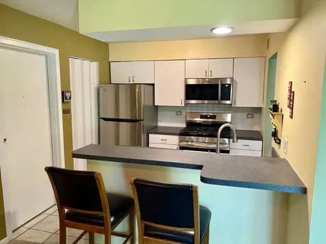 41 East Janata Boulevard Lombard IL 60148