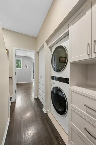 473 North Clinton Street Chicago IL 60654