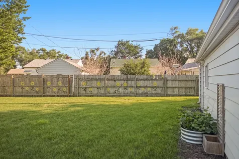 1014 23RD Avenue Rock Island IL 61201