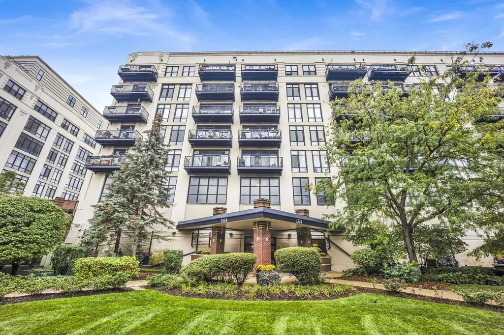 1524 South Sangamon Street Chicago IL 60608