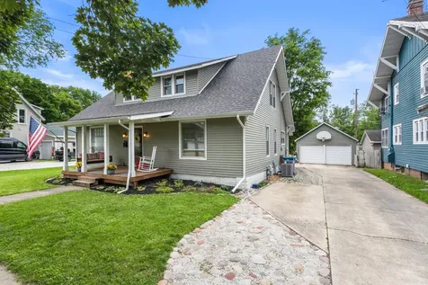 207 East Main Street Monticello IL 61856
