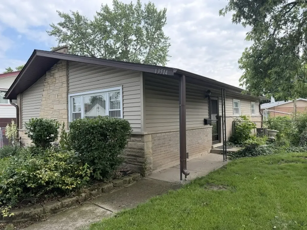 13514 Short Drive Crestwood IL 60418