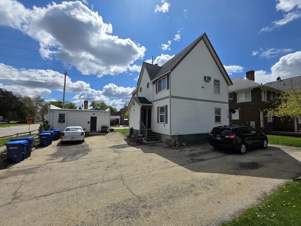 333 North 7th Street Dekalb IL 60115