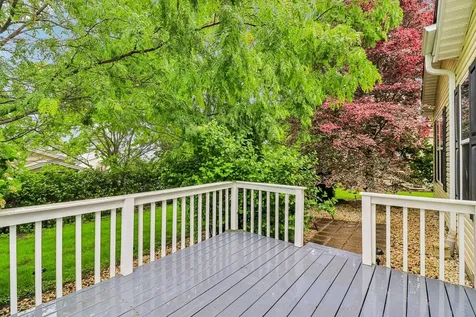 227 Rodeo Drive Grayslake IL 60030