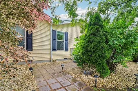 227 Rodeo Drive Grayslake IL 60030