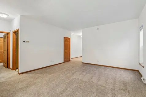 227 Rodeo Drive Grayslake IL 60030
