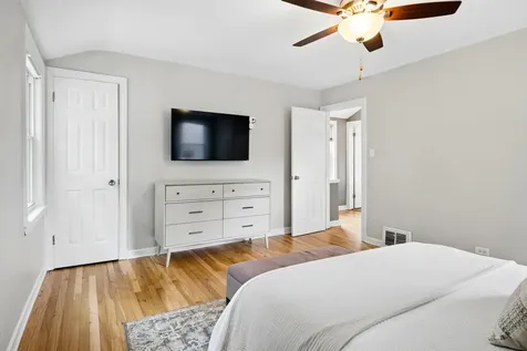 4235 Sunnyside Avenue Brookfield IL 60513