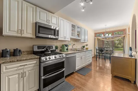 6930 Lexington Court Tinley Park IL 60477