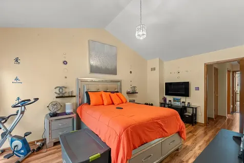 6930 Lexington Court Tinley Park IL 60477
