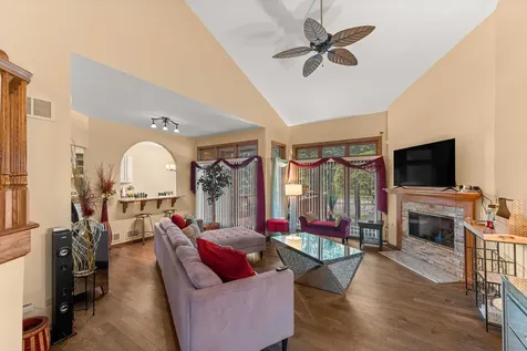 6930 Lexington Court Tinley Park IL 60477