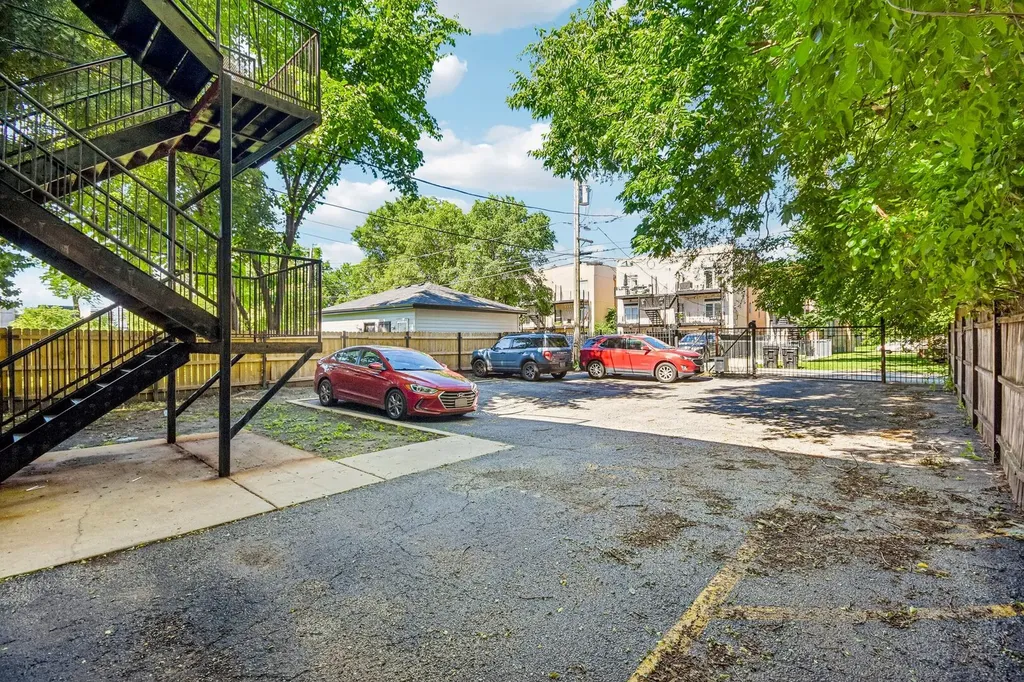6526 South Kimbark Avenue Chicago IL 60637