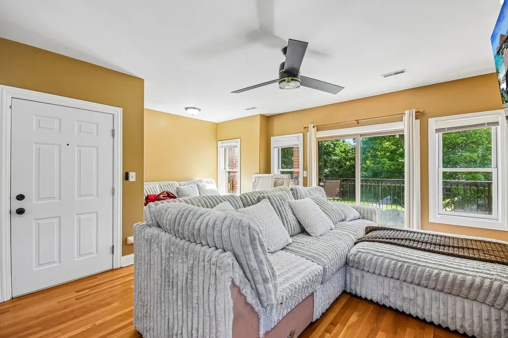 6526 South Kimbark Avenue Chicago IL 60637