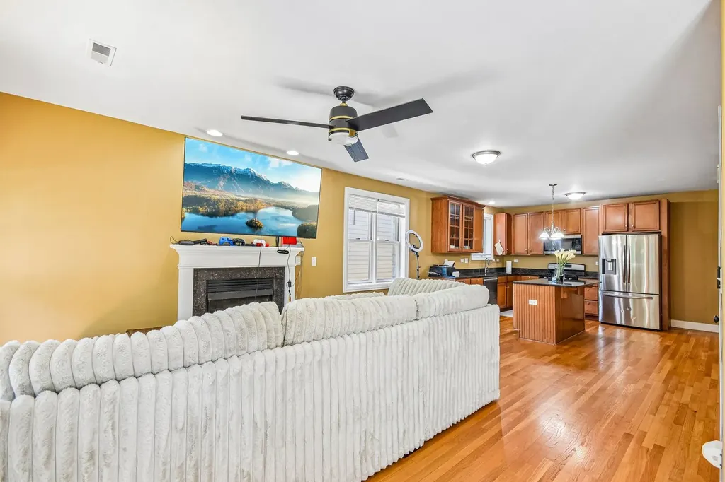 6526 South Kimbark Avenue Chicago IL 60637