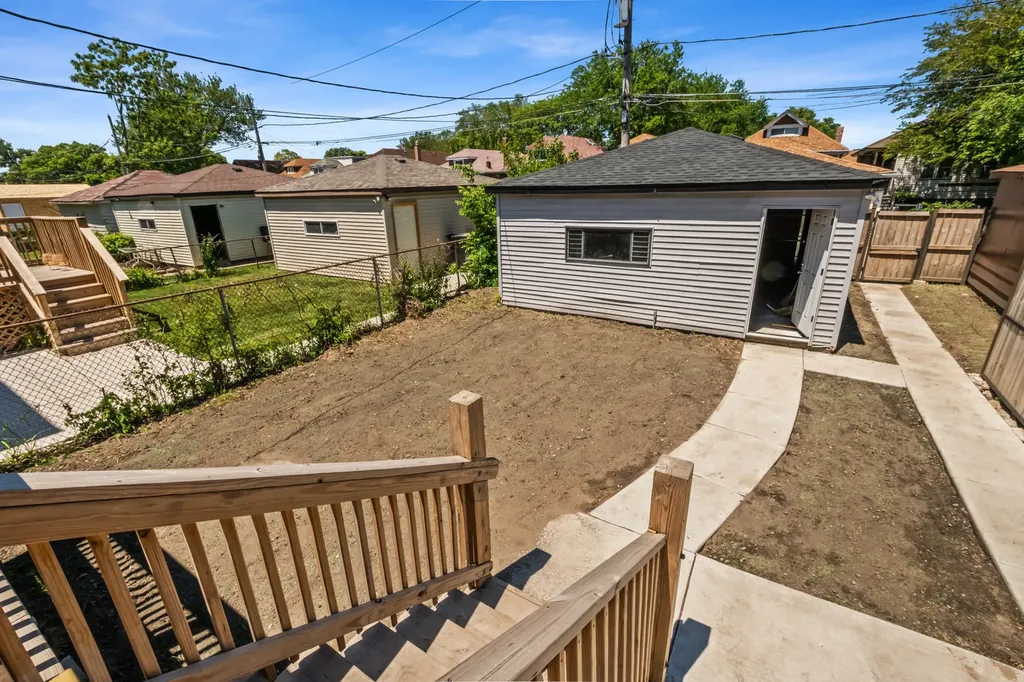 1732 East 83rd Place Chicago IL 60617