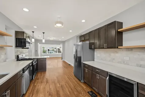 1732 East 83rd Place Chicago IL 60617