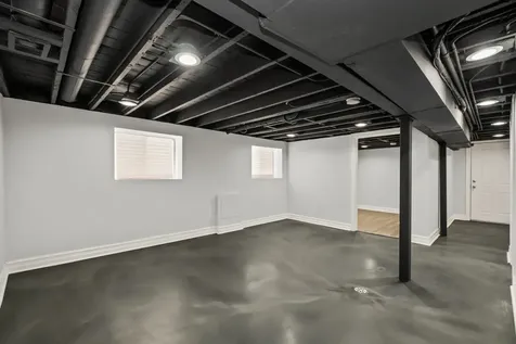 1732 East 83rd Place Chicago IL 60617