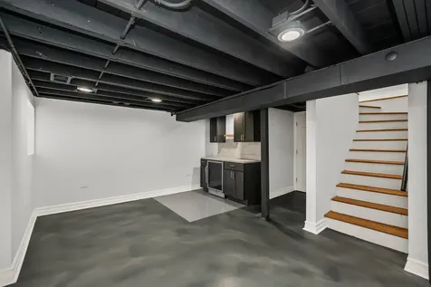 1732 East 83rd Place Chicago IL 60617