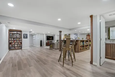 7826 West Golf Drive Palos Heights IL 60463