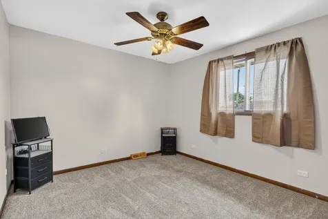 7625 173RD Street Tinley Park IL 60477