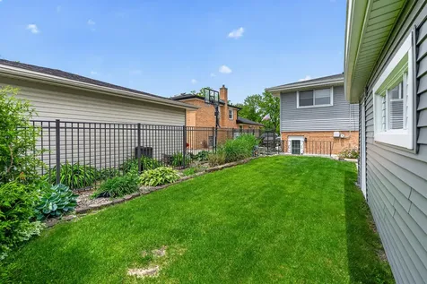 7625 173RD Street Tinley Park IL 60477