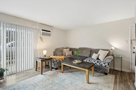 10820 Kilpatrick Avenue Oak Lawn IL 60453