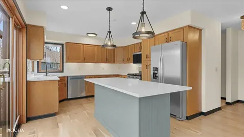 72 Hunter Lane Bristol IL 60512