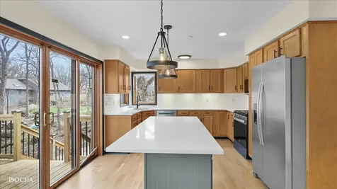 72 Hunter Lane Bristol IL 60512