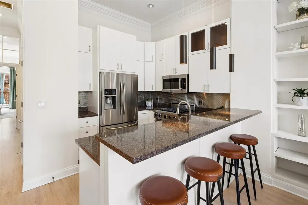 1445 North Wells Street Chicago IL 60610