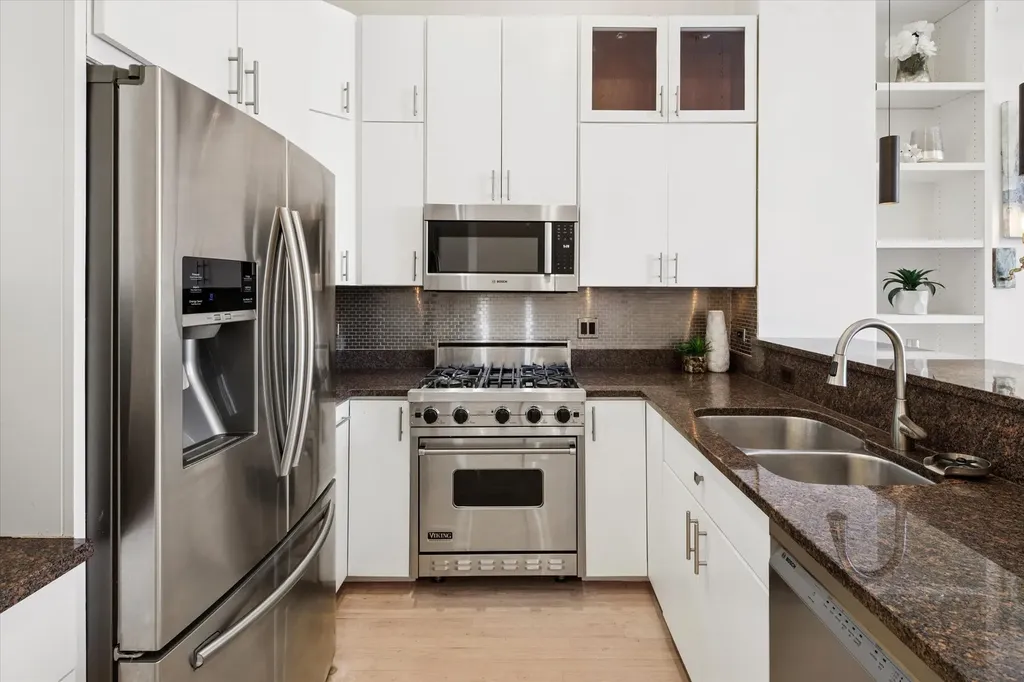 1445 North Wells Street Chicago IL 60610