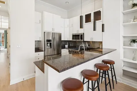 1445 North Wells Street Chicago IL 60610