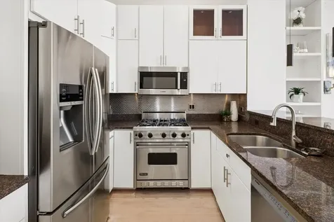 1445 North Wells Street Chicago IL 60610