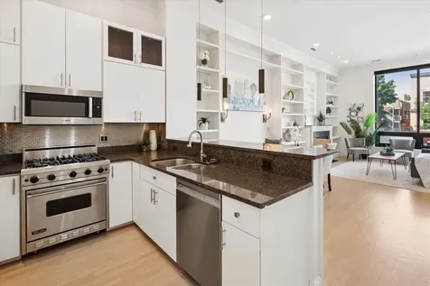1445 North Wells Street Chicago IL 60610
