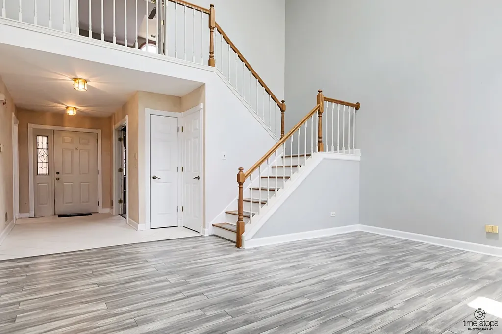 8575 Sandalwood Drive Darien IL 60561