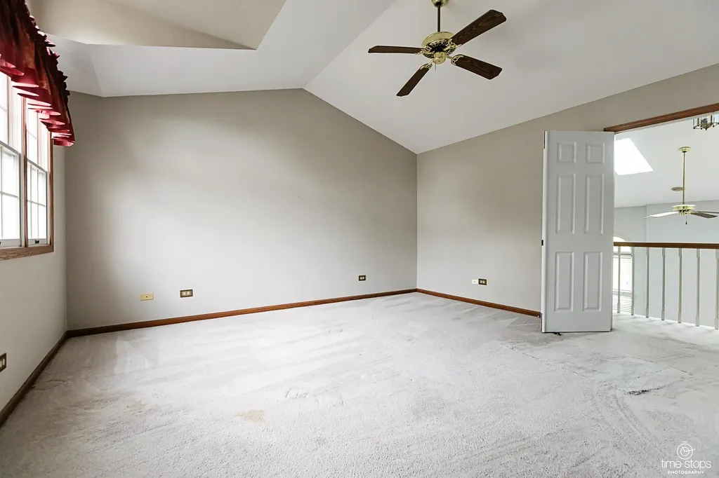 8575 Sandalwood Drive Darien IL 60561