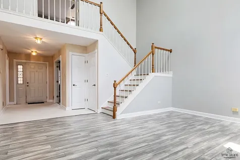 8575 Sandalwood Drive Darien IL 60561