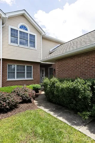 8575 Sandalwood Drive Darien IL 60561