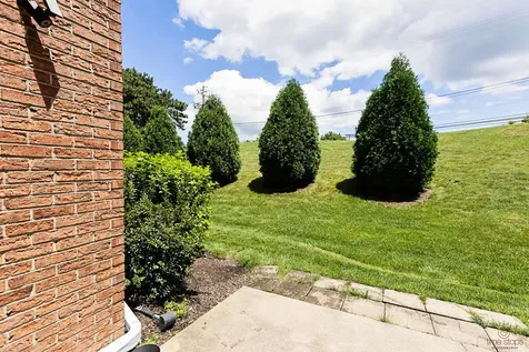 8575 Sandalwood Drive Darien IL 60561