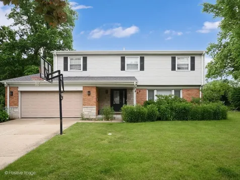 529 Susan Lane Deerfield IL 60015
