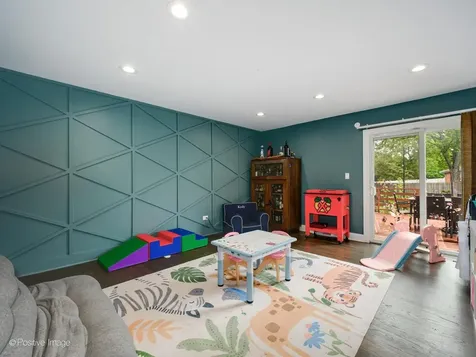 529 Susan Lane Deerfield IL 60015