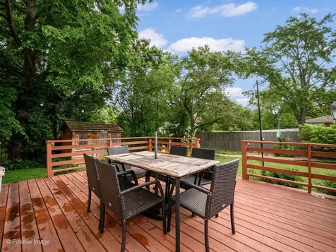 529 Susan Lane Deerfield IL 60015