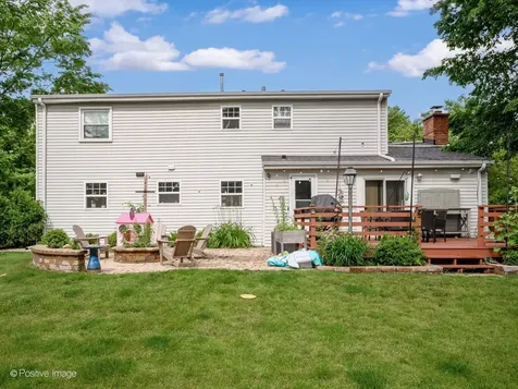 529 Susan Lane Deerfield IL 60015